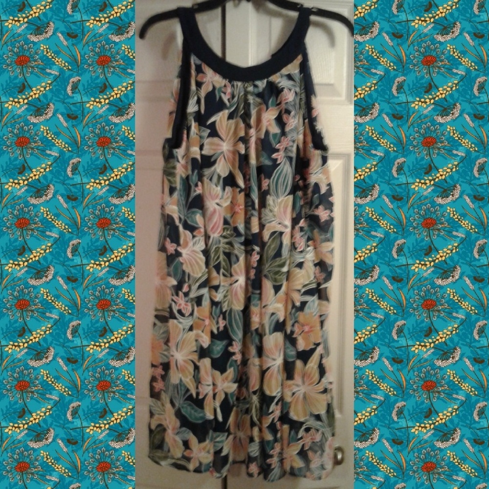 COLLECTIVE CONCEPT Floral dress